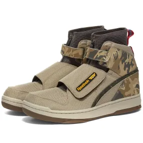 Reebok Alien U.S.C.M. Bug StomperLight Sand, Black & Pantone