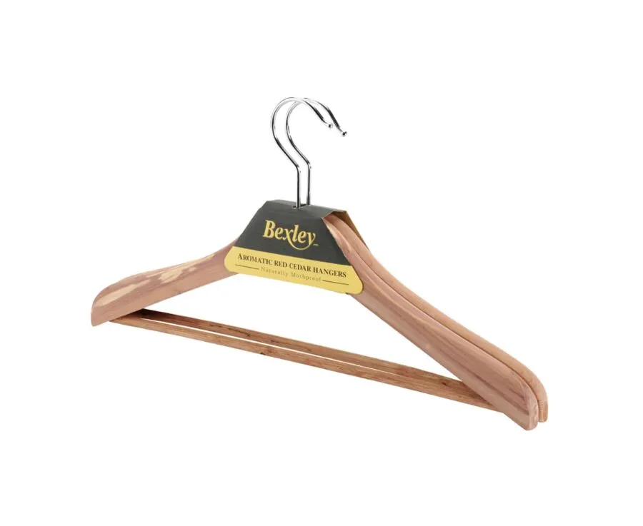 Set of 2 Hangers Red Cedar